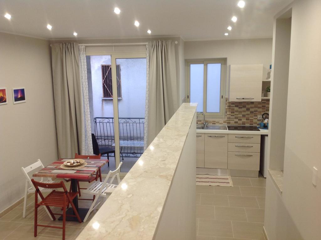 Casa Lucrezia Apartment Giardini Naxos Ngoại thất bức ảnh