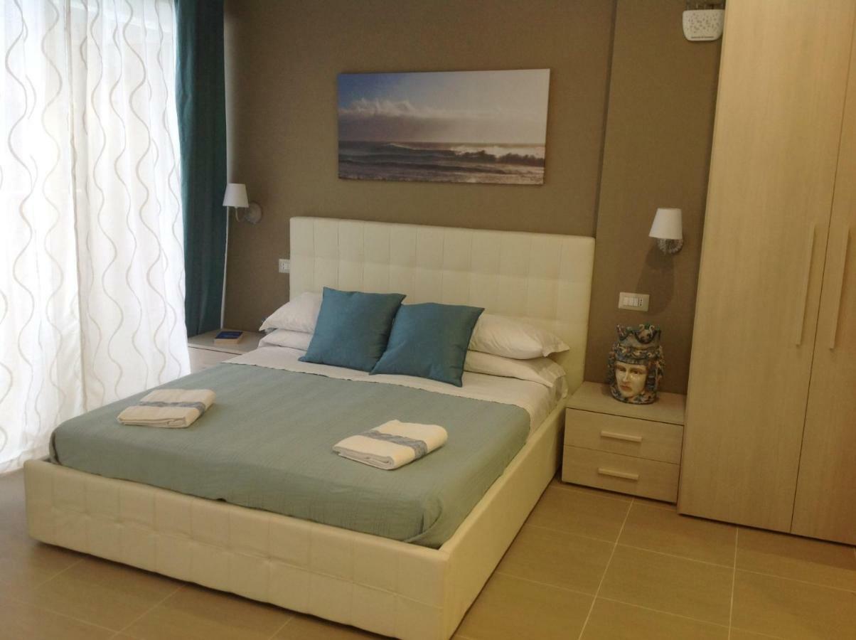 Casa Lucrezia Apartment Giardini Naxos Ngoại thất bức ảnh