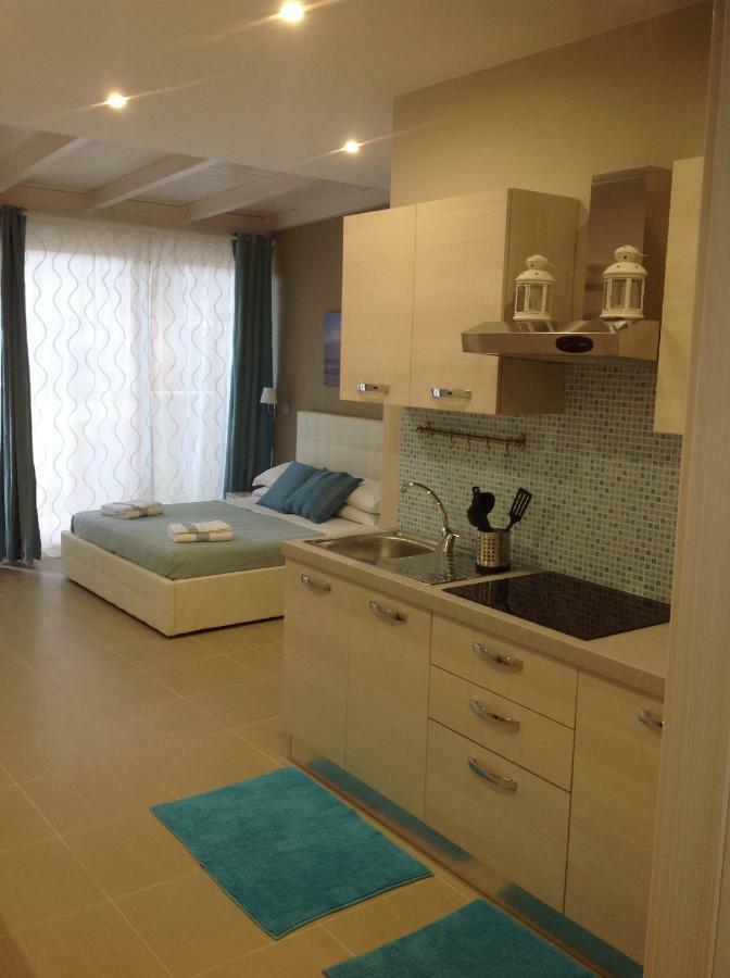 Casa Lucrezia Apartment Giardini Naxos Ngoại thất bức ảnh